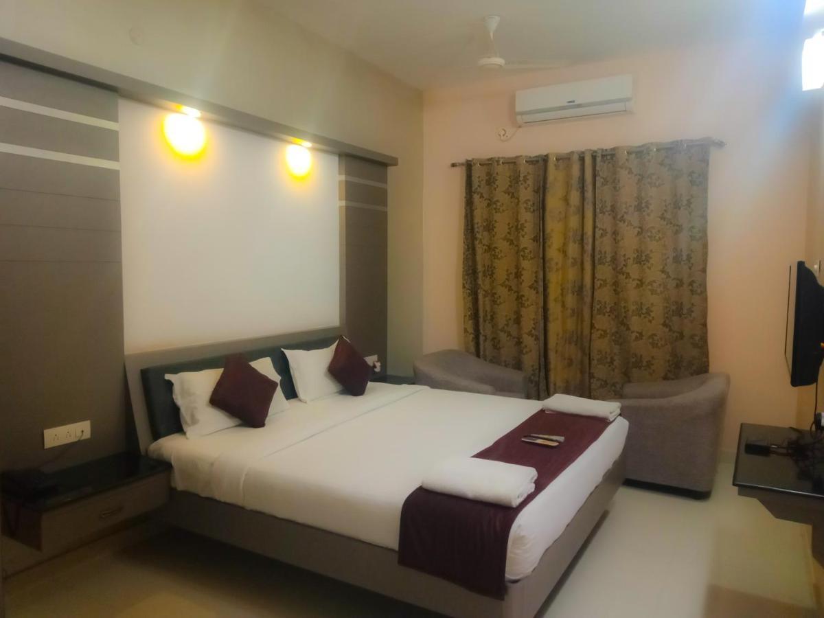 Aparthotel Pine Tree Kanchipuram Exteriér fotografie